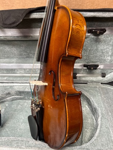Torrelli Viola 12" With Case and Bow - Picture 7 of 17
