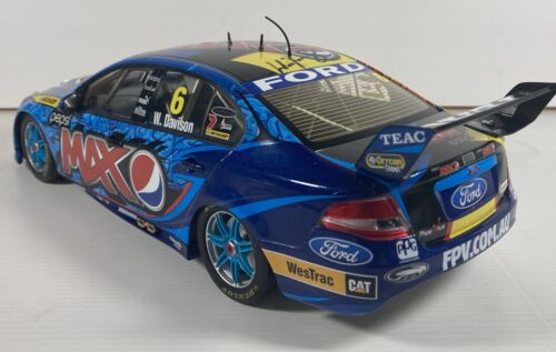 1:18 Scale Model V8 Car Ford Falcon Classic Carlectables Will Davidson 2013 - Picture 9 of 19