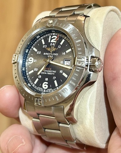 Breitling Colt 44mm - Full Set - Great Condition - Picture 2 of 21