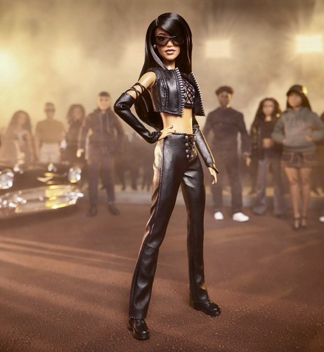 Aaliyah Barbie Signature Music Series Doll Black Faux Leather🪦💔 - Foto 12 di 22