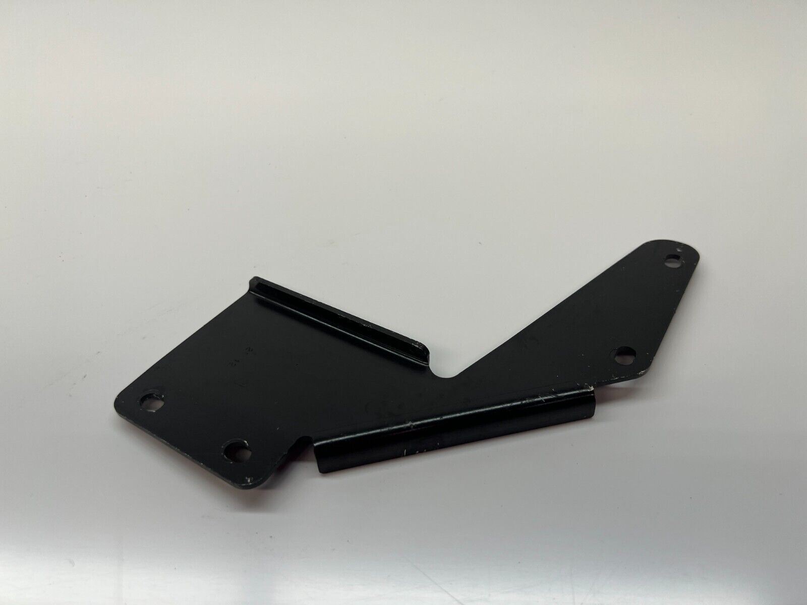 LAMBORGHINI AVENTADOR LP700 DRIVER LH FRONT TUB BRACKET PARTITION OEM 470805313B