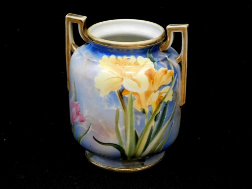 Antique Nippon Morimura HP Moriage Porcelain Vase Gold Double Handles Daffodils