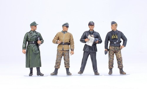 (Pre-Order) Kampfgruppe Joachim Peiper & Staff Ardennes 44' 1:35 Pro Built Model - 第 1/23 張圖片