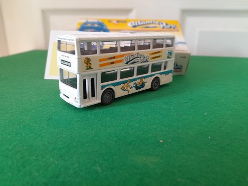 CORGI  91705 METROBUS FOR ATLANTIC WATER PARK ALGARVE LIMITED  EDITION No 4305 - Picture 1 of 7