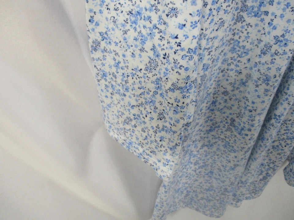 Camisón Aria Mujer Pequeño Azul Floral Botón Cuello en V Borde Manga Larga Algodón Foto 3 de 4