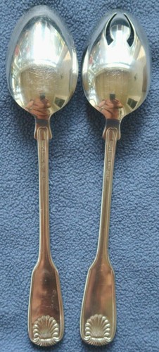 REED & BARTON Stainless COLONIAL SHELL 1961 SERVING SPOONS Tongs - 8 1/2" Glossy - Picture 3 of 4