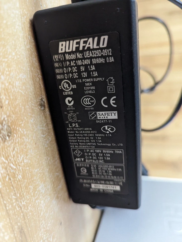 Disco duro externo de escritorio Buffalo DriveStation 160 GB USB 2.0 HD-HB160U2 alimentación Foto 4 de 4