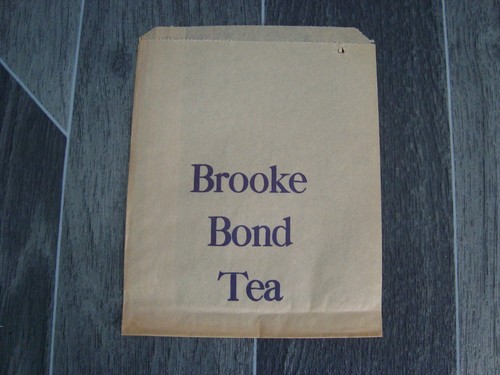 Vintage Brooke Bond Tea Paper Bags 6 BROOKE BOND TEA / 2 BROOKE BOND PREHISTORIC - Picture 2 of 5