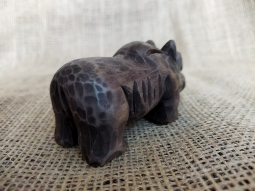 Estatua de rinoceronte. Estatuilla de rinoceronte de madera. Tótem animal tallado a mano. - Imagen 7 de 24