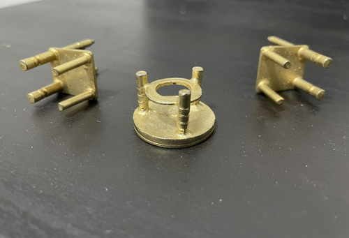 Vintage Miniature Brass Table Chair Set (3.5CM/1.5CM) - Picture 3 of 3