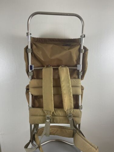 VINTAGE 70S JANSPORT EXTERNAL FRAME TAN HIKING CAMPING BACKPACK - Picture 3 of 5