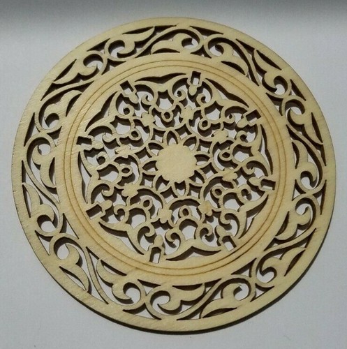 Wooden Engraved Coasters different Moroccan designs Home decoration - Picture 3 of 16