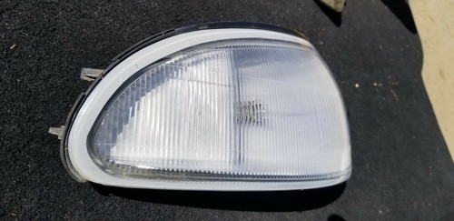 1996 Geo Prizm Turn Signal Lamp Corner Lamp Park Lamp RH. Used Ad# 817 - Bild 10 von 12