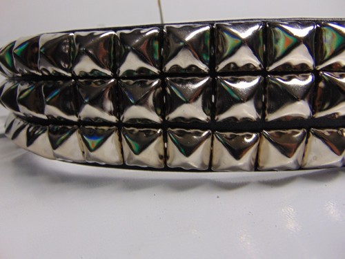 LEATHER OLD SCHOOL SILVER PYRAMID STUDDED BELT.....(MDLSB0278)....SEX PISTOLS - Picture 9 of 9