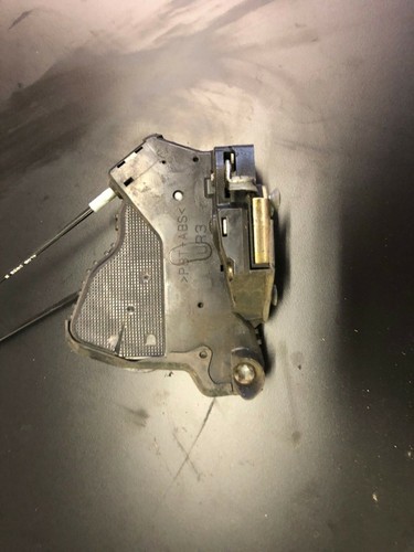 05 2005 Toyota Corolla Front Right Door Lock Actuator - Picture 4 of 5