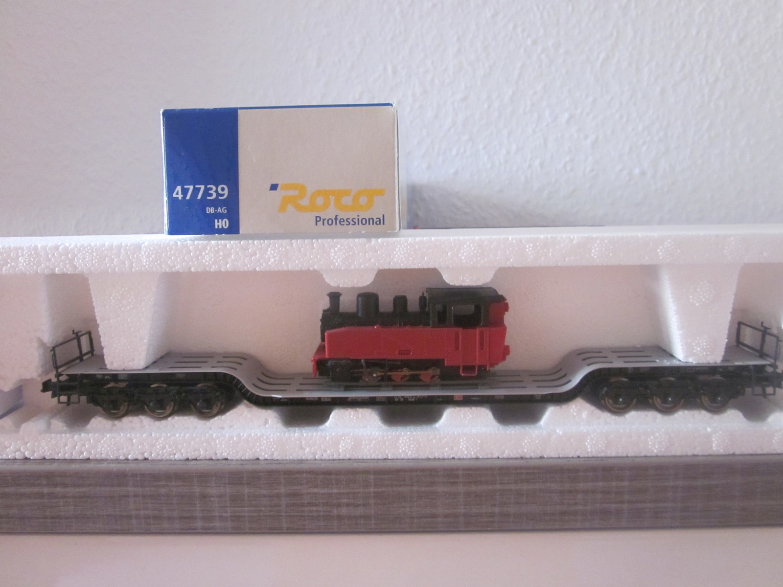 Ho Roco Art.nr 47739 Vagón de Cochega Pesada con vía Estrecha Locomotora Ho Roco Art.nr 47739 Vagón de Cochega Pesada con vía Estrecha Locomotora