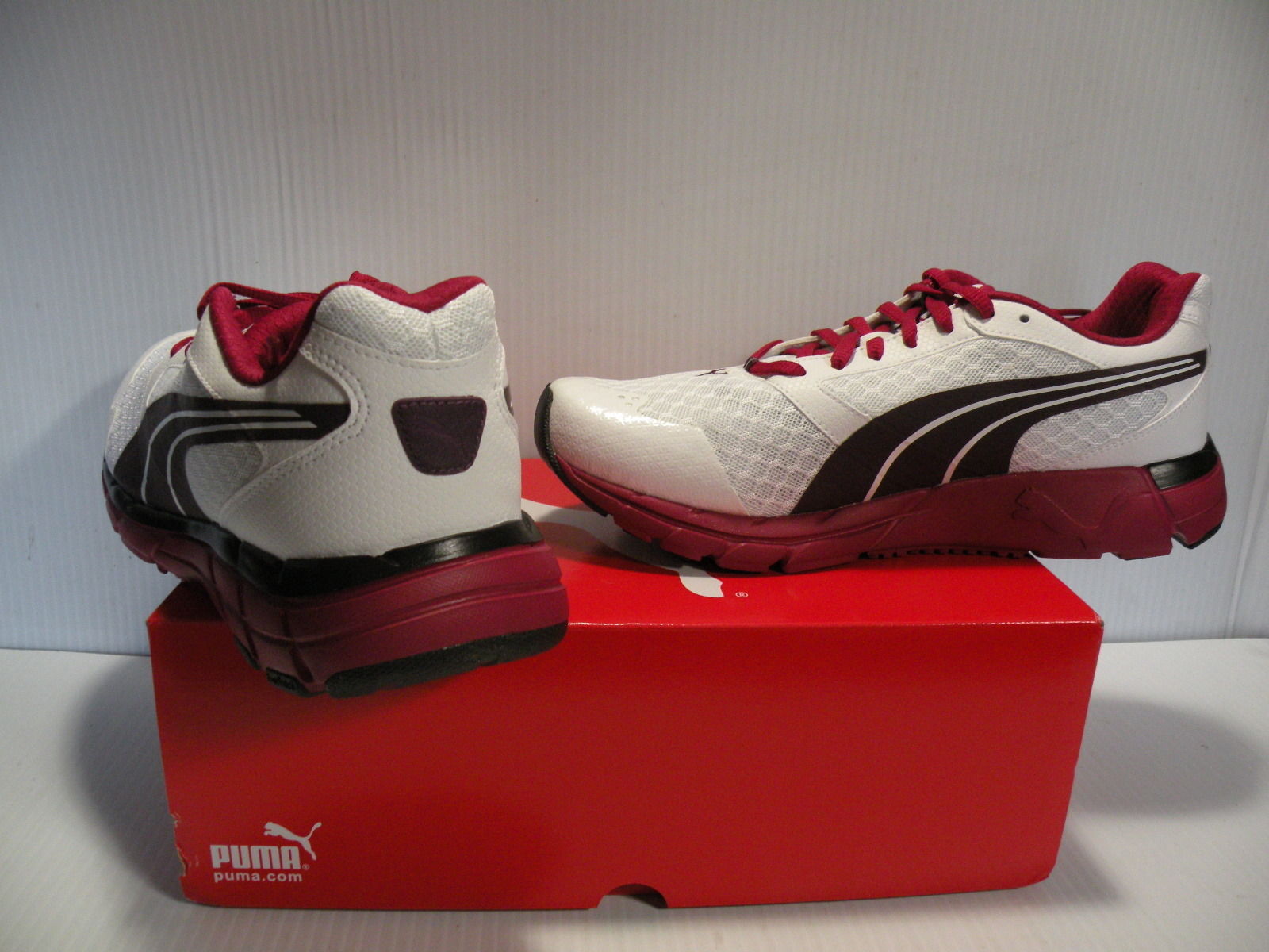 Puma Poseidon Low baskets baskets baskets Femmes Chaussures de neige Violet 187569-02 Taille 9 NEUF 1c2f67 Puma Poseidon Low baskets baskets baskets Femmes Chaussures de neige Violet 187569-02 Taille 9 NEUF 1c2f67