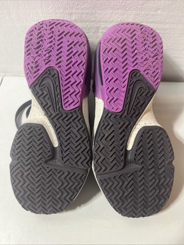 Nike Lebron Witness 7 SE GS Lakers Graffiti Turnschuhe Größe 5Y Schuhe - FD0209-001 - Bild 10 von 12