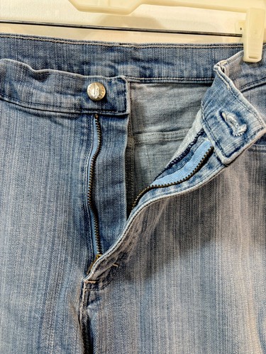 VF JEANSWEAR Cropped Jeans Lt Blue Denim Stretch Embroidered Floral Women's 16 - Picture 4 of 7