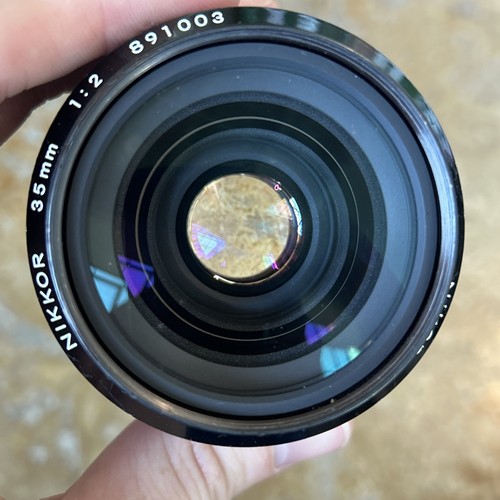 Near Mint Nikon Nikkor Ai 35mm F2 Wide Angle Lens With Caps - Picture 2 of 11