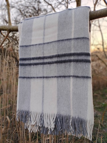 MERINO Coperta in lana di agnello coperta con frange plaid 155x200 cm 100% lana di agnello - Foto 5 di 8