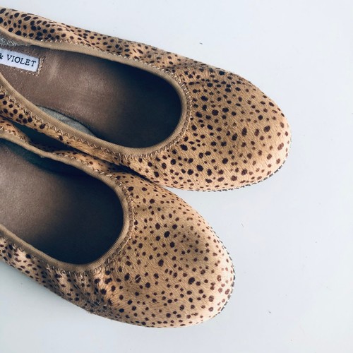 Chelsea & Violet 'Ruby' Women's 7 Calf Hair Leopard Print Ballet Flat - Picture 7 of 10