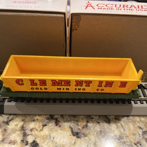 TYCO HO Scale 41' Weighted Clementine Gold Mining Co. Side Dump Car - Picture 4 of 9