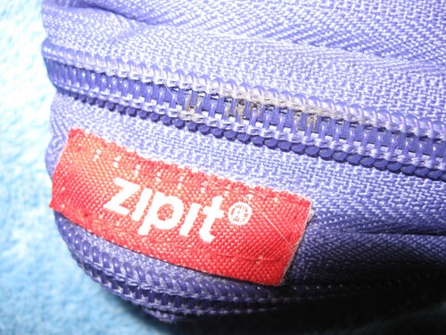 ZIPIT Astuccio Portamatite Viola o Sacchetto Cosmetico; Zipit Originale; 8 1/2"; Diagonale - Foto 2 di 9