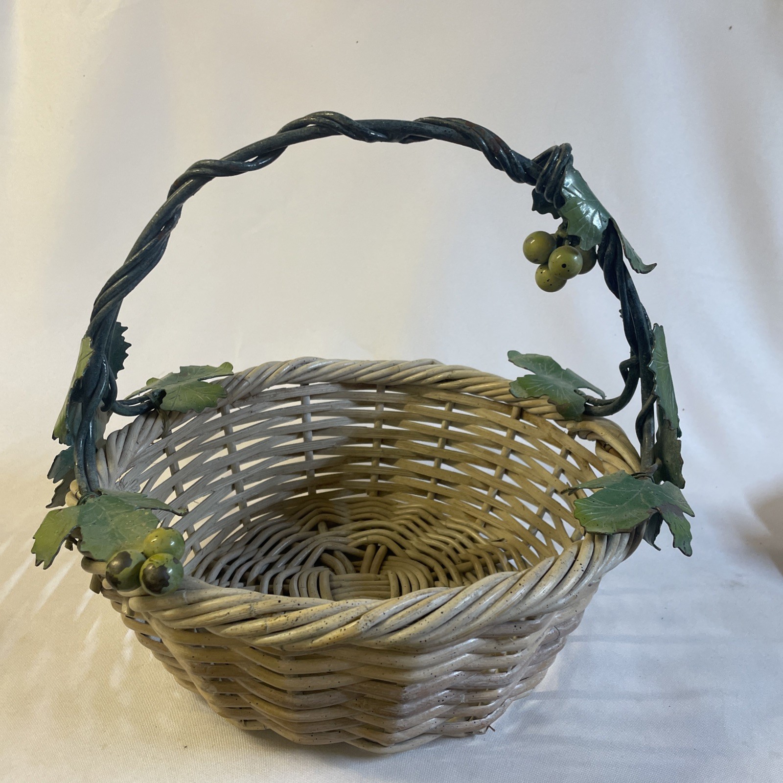 Picture 11 of 24