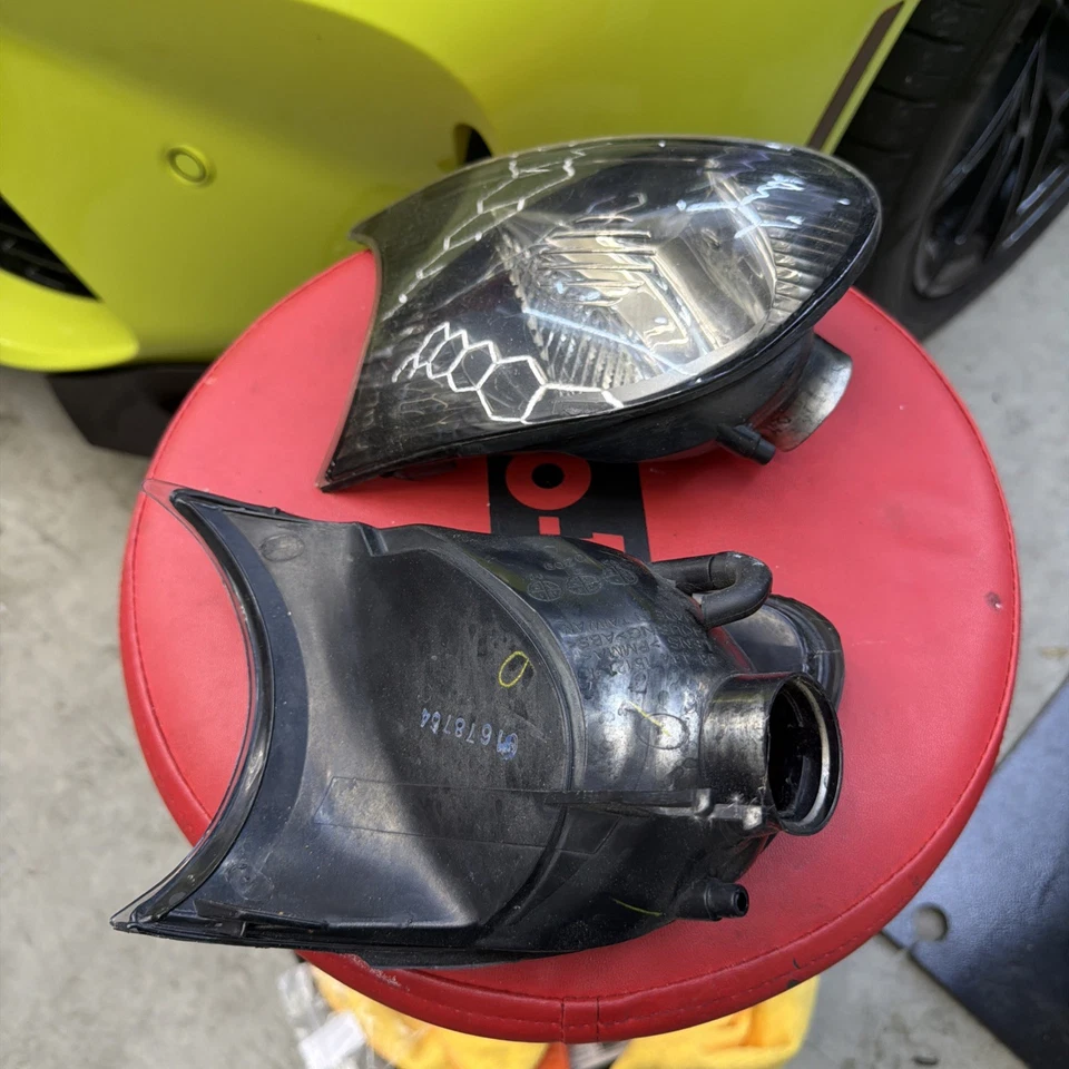 Depo 99-03 BMW E46 325ci 330ci M3 2dr Smoked Corner Lights - Image 3 of 4