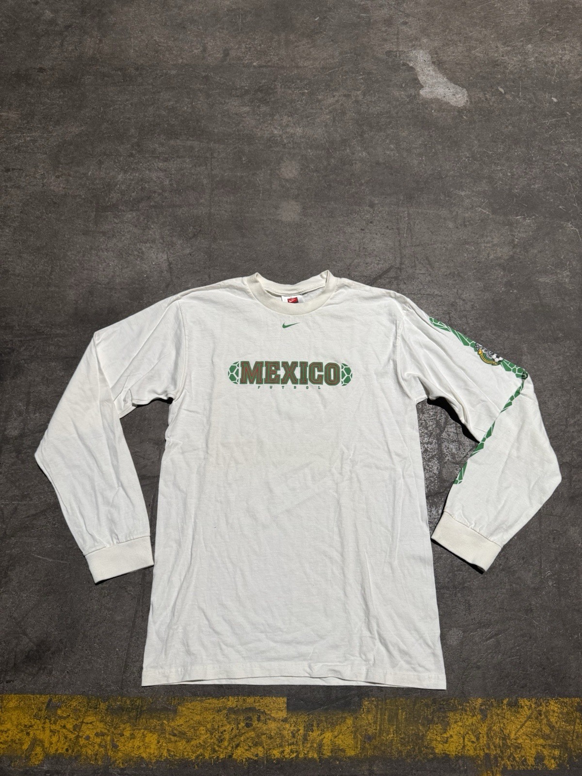 RARE Vintage Nike Mexico Soccer Futbol Mens S Pullover Center Swoosh 2000s Y2K