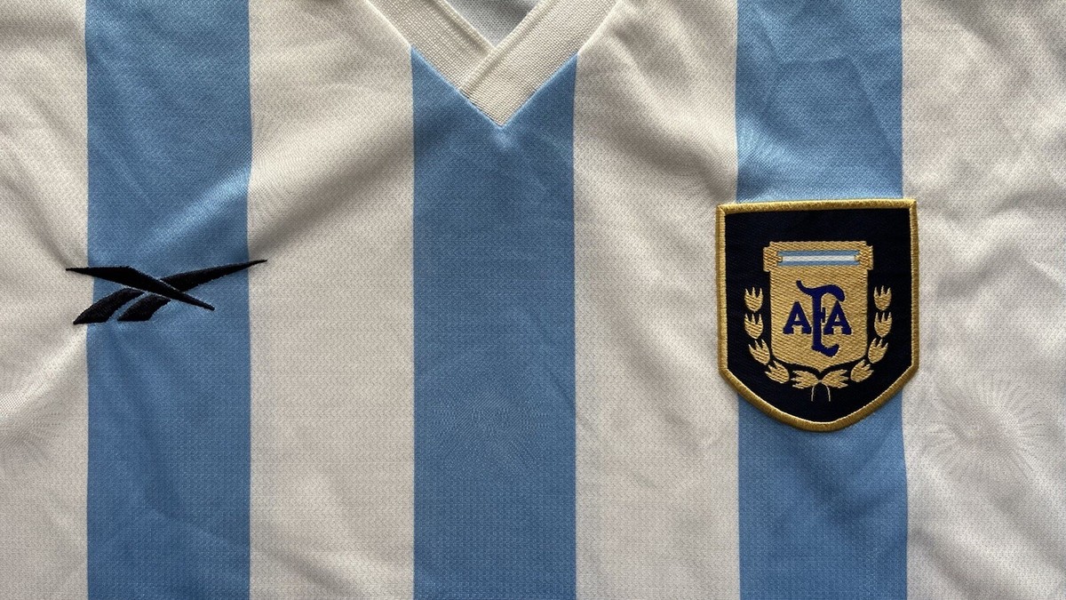 ARGENTINA 1999 2000 HOME FOOTBALL SHIRT SOCCER JERSEY REEBOK
