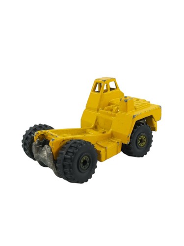 Hot Wheels Diecast Truck Cat Dump Truck Yellow Vintage 1982 Collectible - Picture 4 of 5