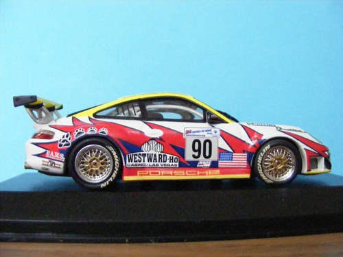 Porsche 911 GT3 RSR in white and sponsors decals Minichamps 1:43rd .scale - Picture 5 of 11