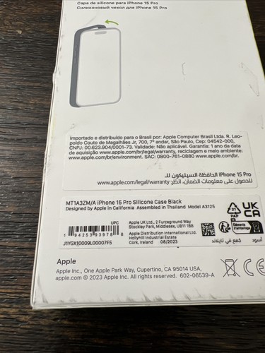 CUSTODIA IN SILICONE ORIGINALE Apple con MagSafe per iPhone 15 PRO (6.1") nera APERTA NUOVA - Foto 3 di 7
