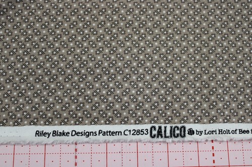 RBD ~ C12853 Calico Flowerbed Pewter ~ 100% Cotton ~ Per Half Yard - Picture 2 of 2