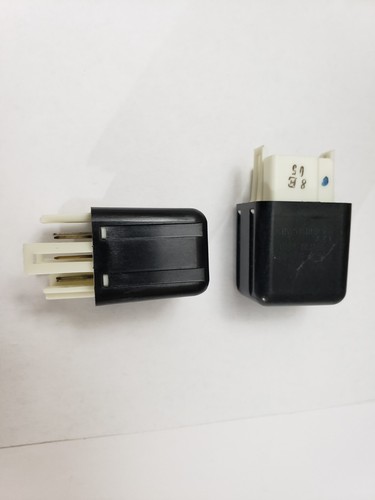 Genuine OEM 1986 Toyota RUNNING LIGHTS Relay 90987-04002 (Price per relay) - Picture 2 of 9