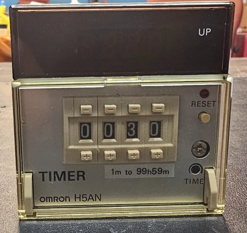 Omron - H5AN - 4D Timer 240/AC, 50/60Hz for parts