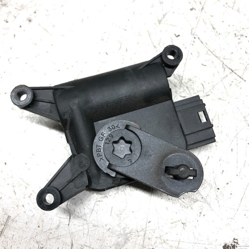 AUDI A3 8P SPORTBACK 2.0 TDI HEATER VENT FLAP ACTUATOR 0132801341 2004 - 2008 - Picture 3 of 4