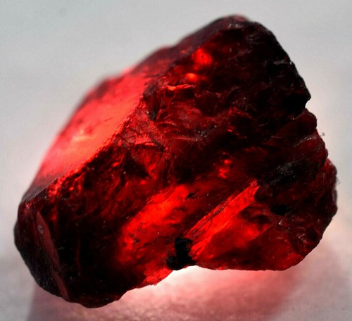 25.05 Ct Natural Red Pianite GGL Certified Top Quality Best Rough - Picture 4 of 4
