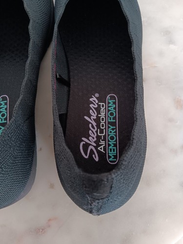 Skechers Stretch Fit Memory Foam Women's Size 6 Loafers Shoes Black Scalloped - Picture 13 of 13