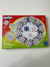 Perler Snowflake Wreath Fused Bead Kit 4000 Beads And Super Pegboard NEW In Box