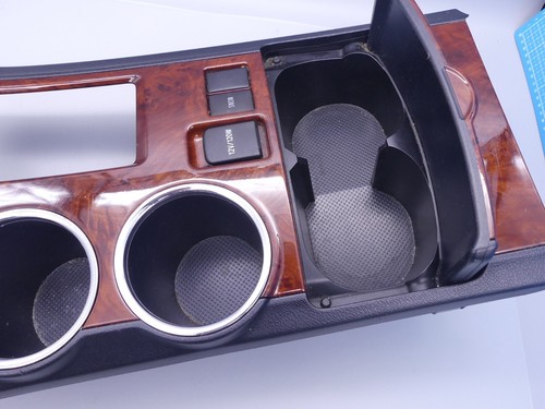 05/07-02/14 Kluger Centre Console Trim Cup Holder Wood Grain XU40 OEM Genuine - Picture 6 of 11