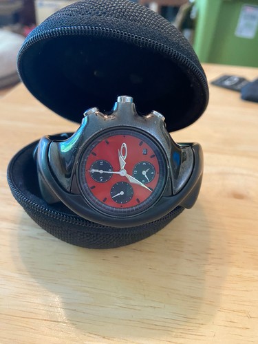Oakley Detonator Watch Chronograph Unobtainium Strap RARE RED DIAL Needs Battery - Picture 4 of 13