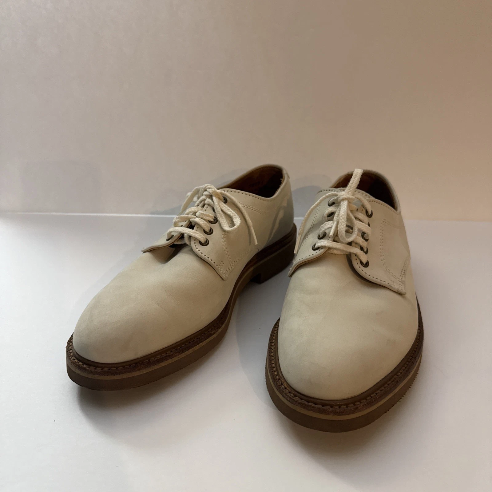Giorgio Armani — GIORGIO ARMANI 78091 Size 7.5 Cream Suede Leather Oxford Lace Up Shoes Men