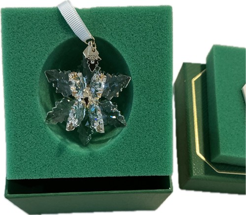 Swarovski Annual Edition 3D Ornament 2024 Designer Michele Blasilli 5674347 - Bild 4 von 10