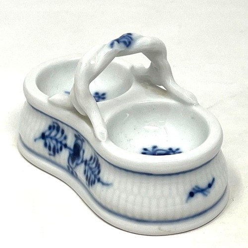 Royal Copenhagen Blue Fluted Plain RARE Saltcellar No 101 / 197-MINT Vintage - Picture 5 of 8