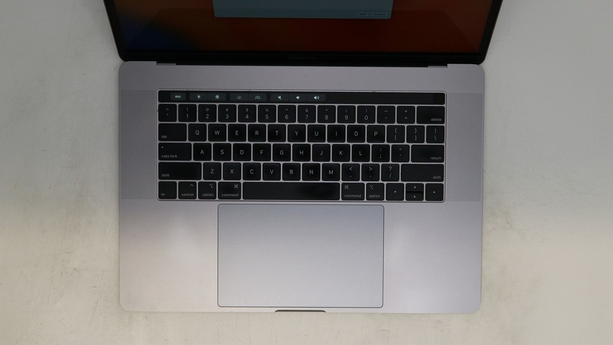 液晶only♪〜A1990 MacBook Pro 15-inchスペースグレー 液晶only♪〜A1990 MacBook Pro 15-inchスペースグレー 15