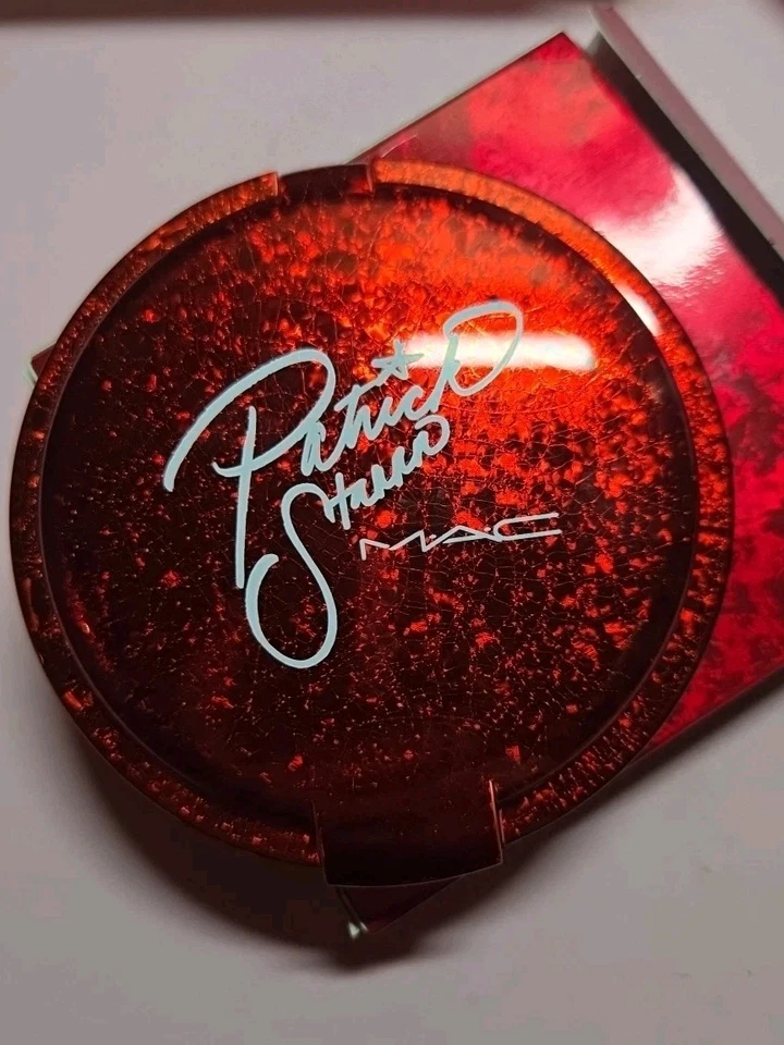 MAC patricks X Mas  Mineralized Skin Finish 20g New "Baby It's Gold Out Side" - Image 3 of 4