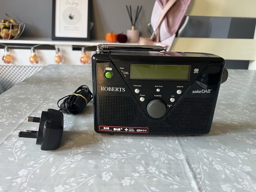 Roberts Solar DAB 2- DAB /FM/RDS Portable Radio Fully Tested and Working - Picture 1 of 2